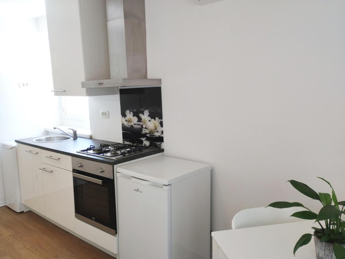Active Apartments Koper Oda fotoğraf